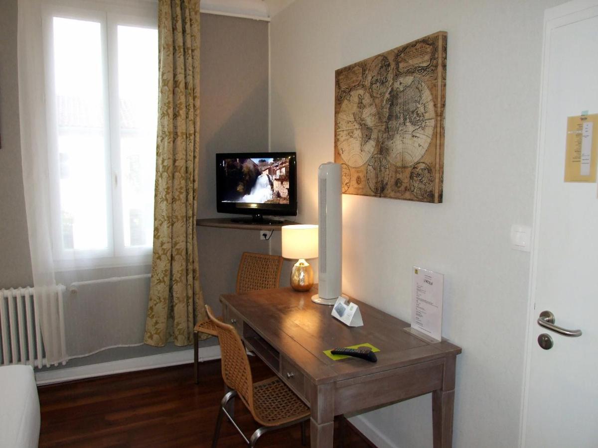 Logis Hotel L'Occitan 2 Etoiles Гайак Экстерьер фото